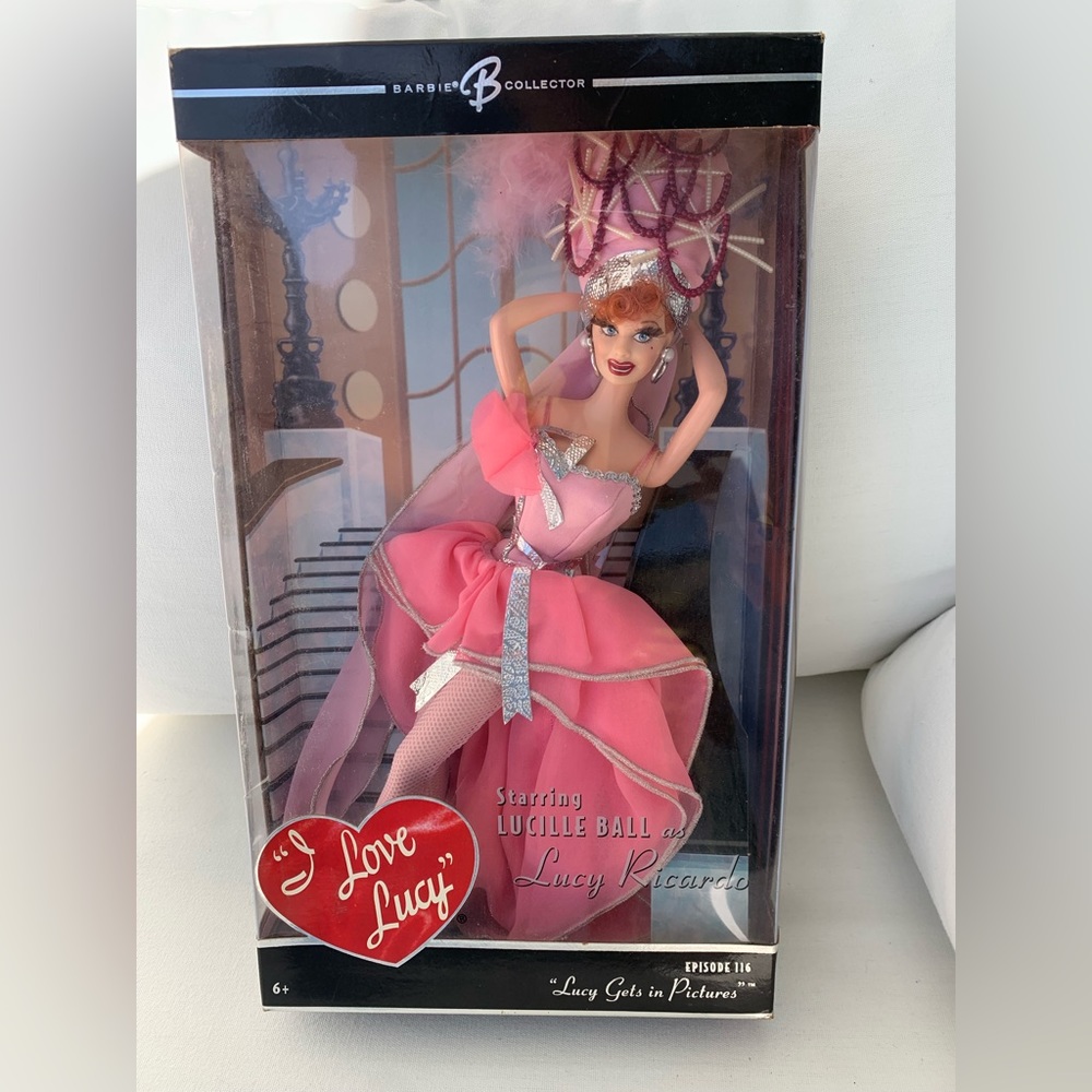 NIB-I Love Lucy “Lucy gets in Pictures” Episode 116 Mattel Doll